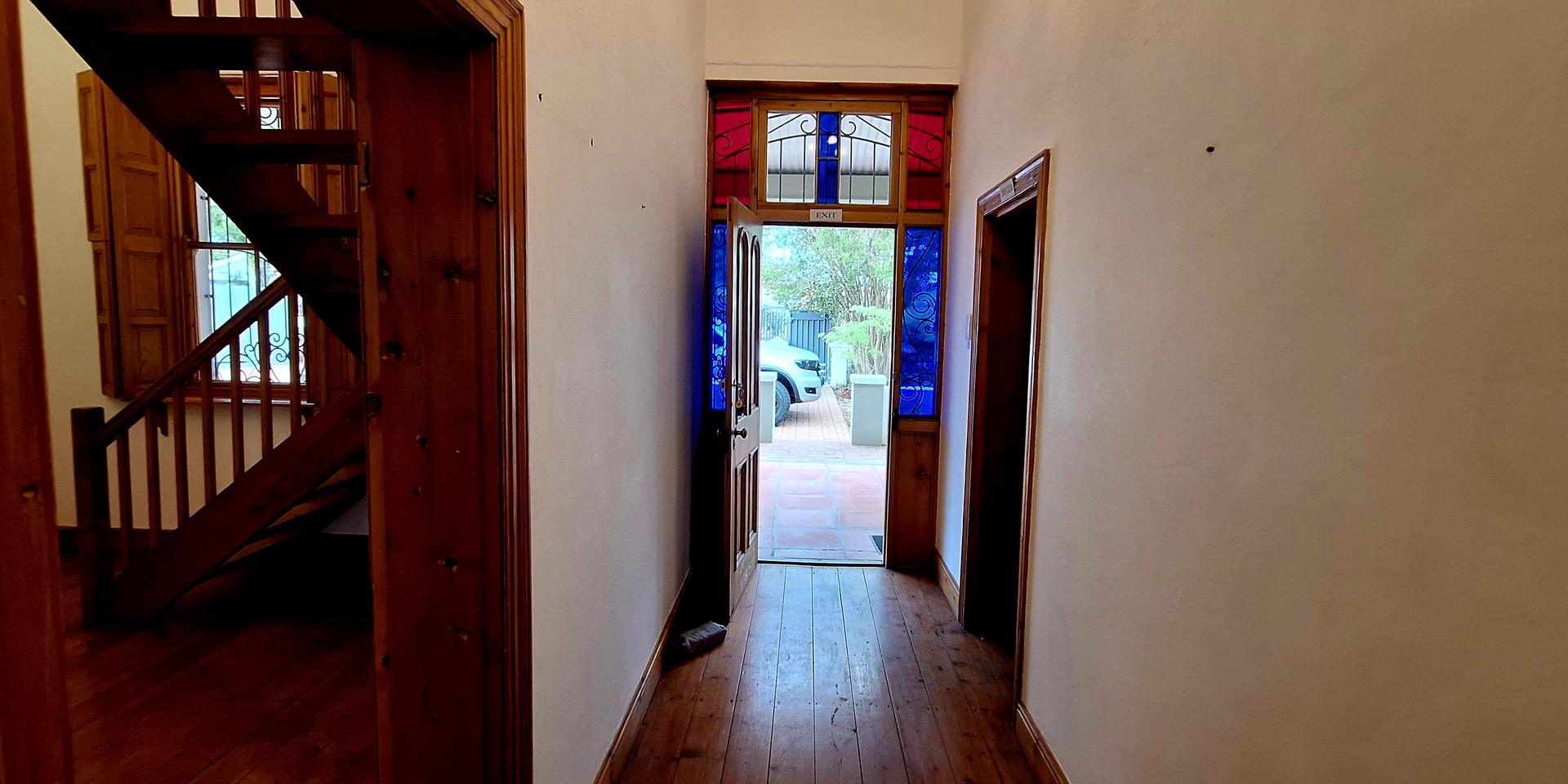 Image 2 of 6