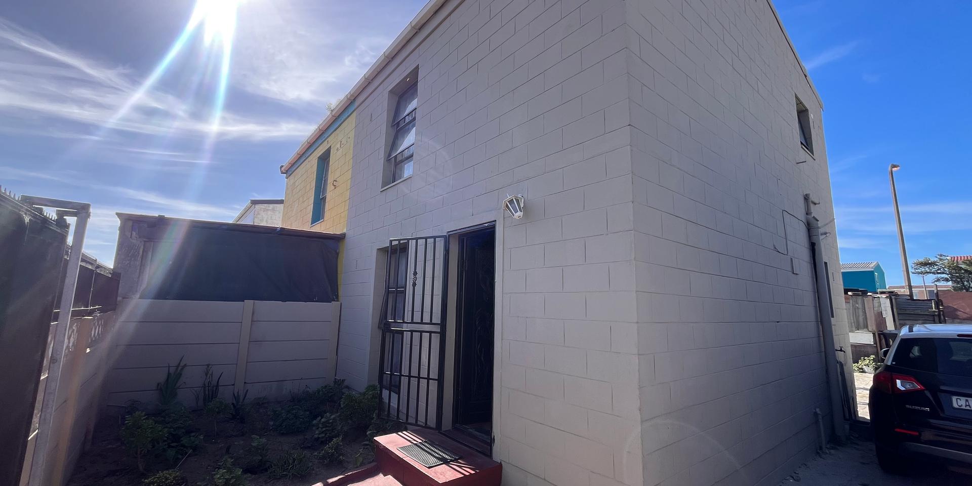 Image 2 of 6