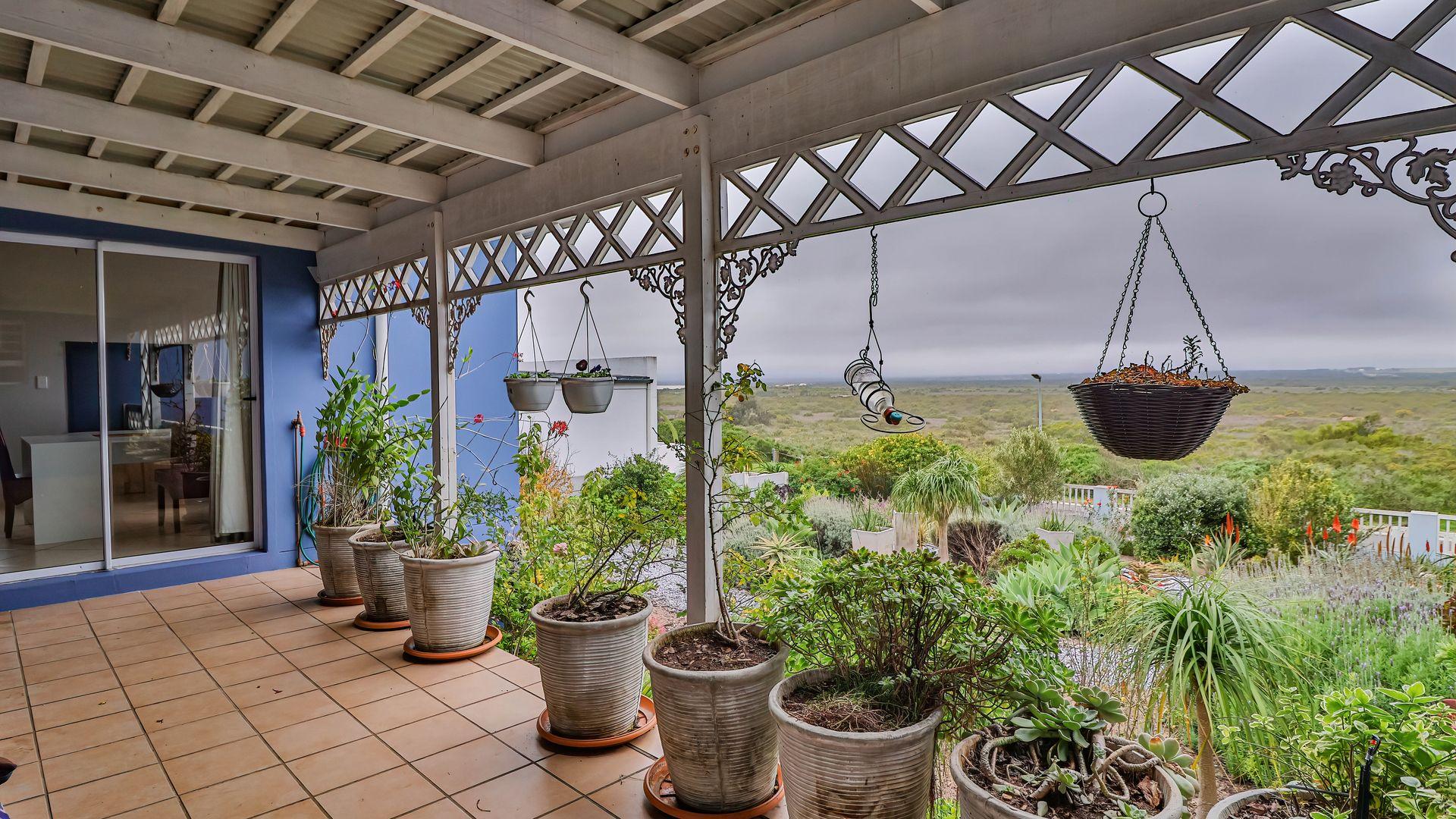 Image 3 of 6
