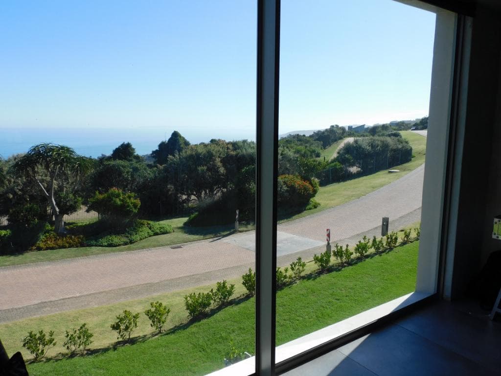 Image 4 of 6