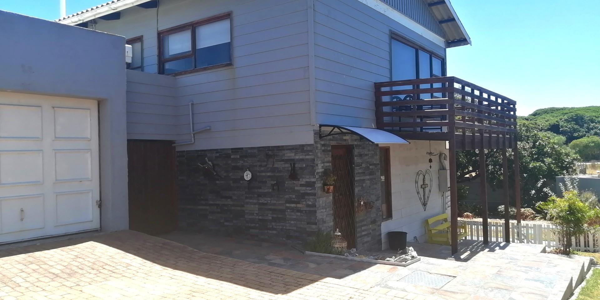Image 3 of 6