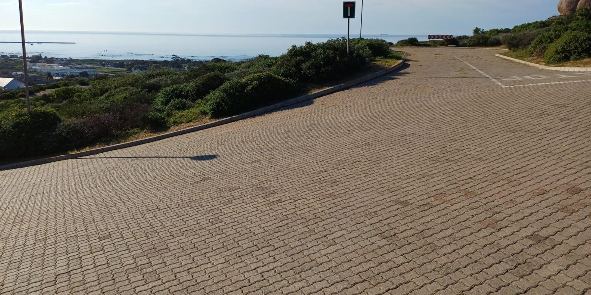 Image 3 of 6