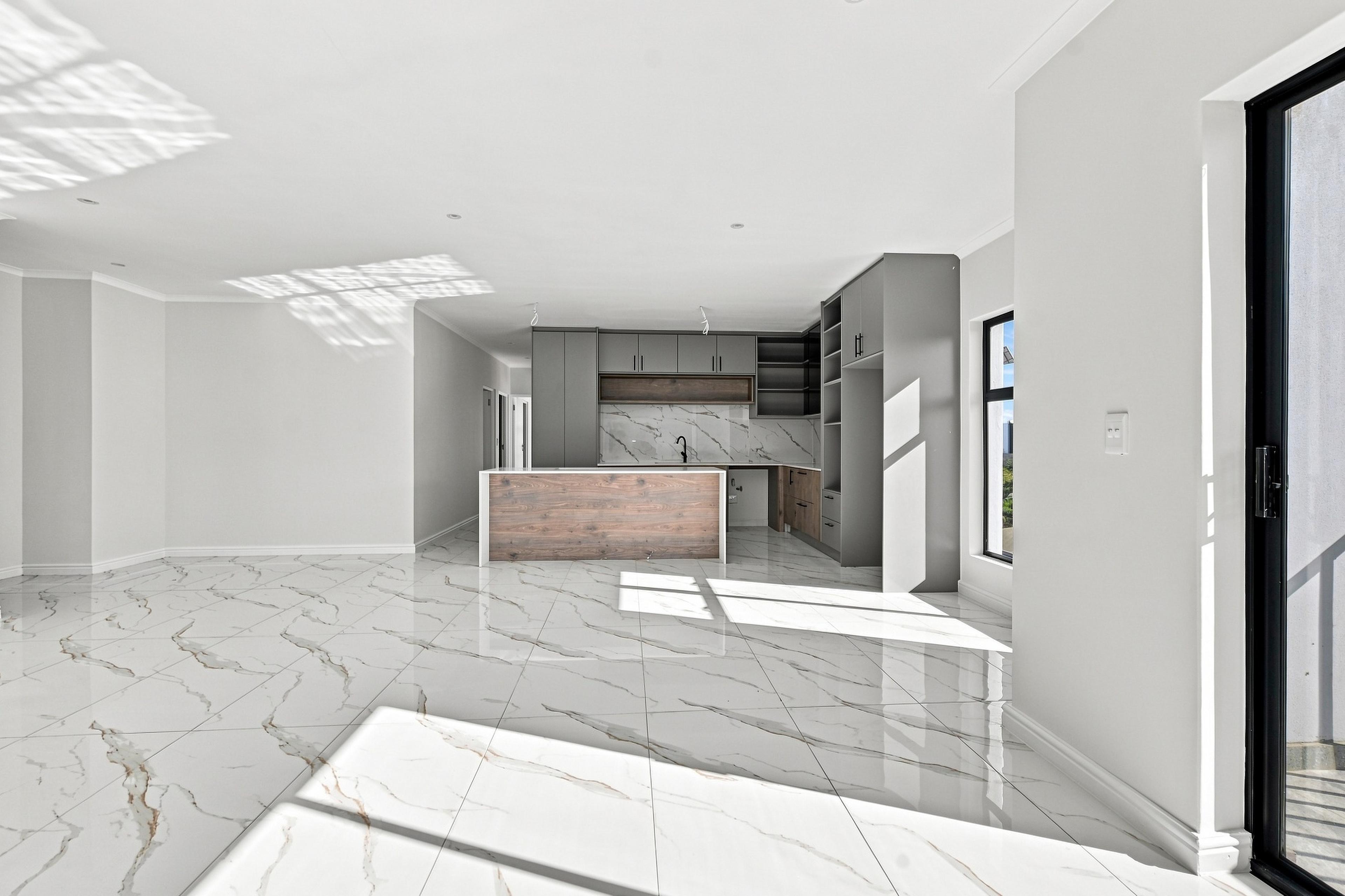 Image 3 of 6