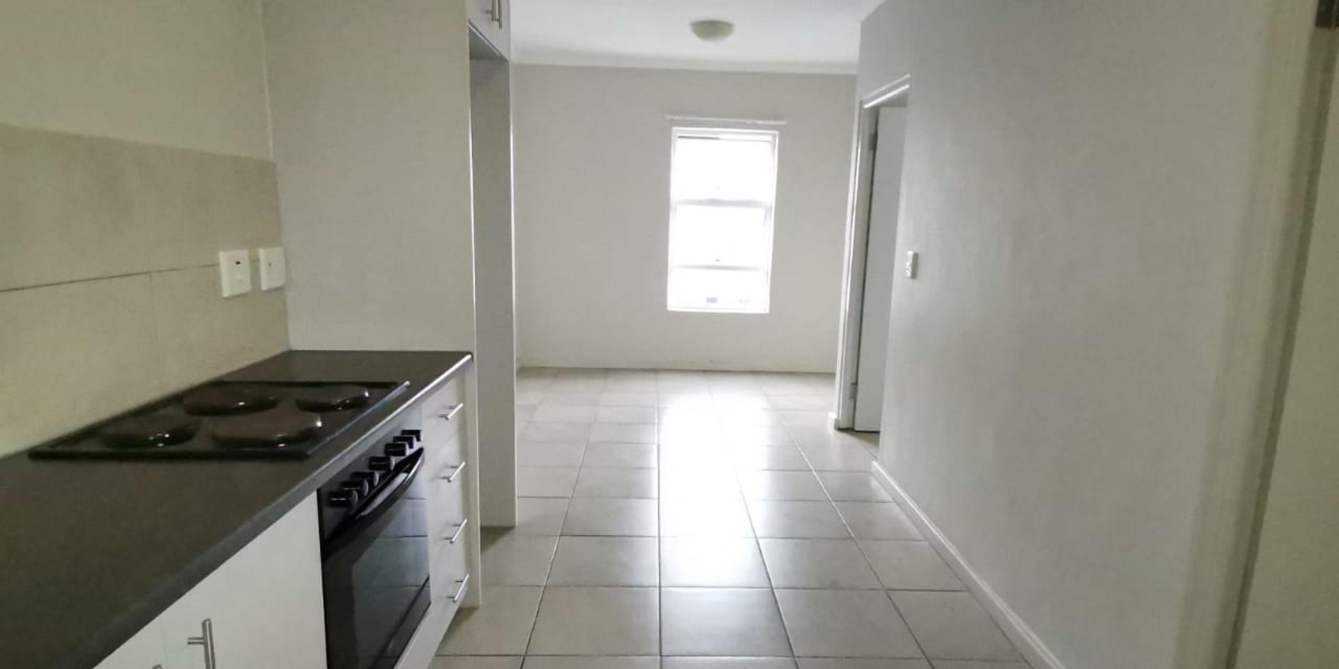 Image 4 of 6