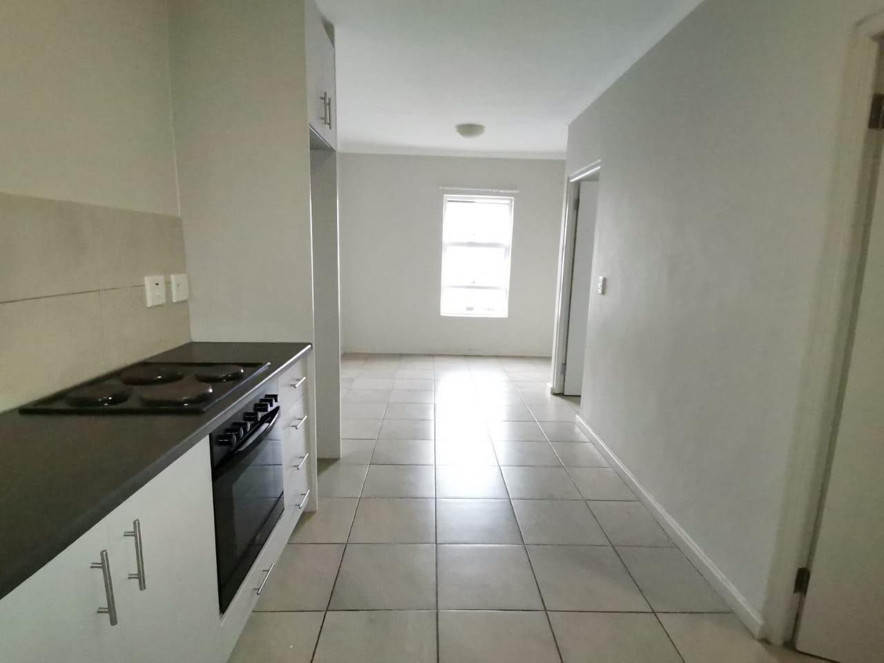 Image 4 of 6