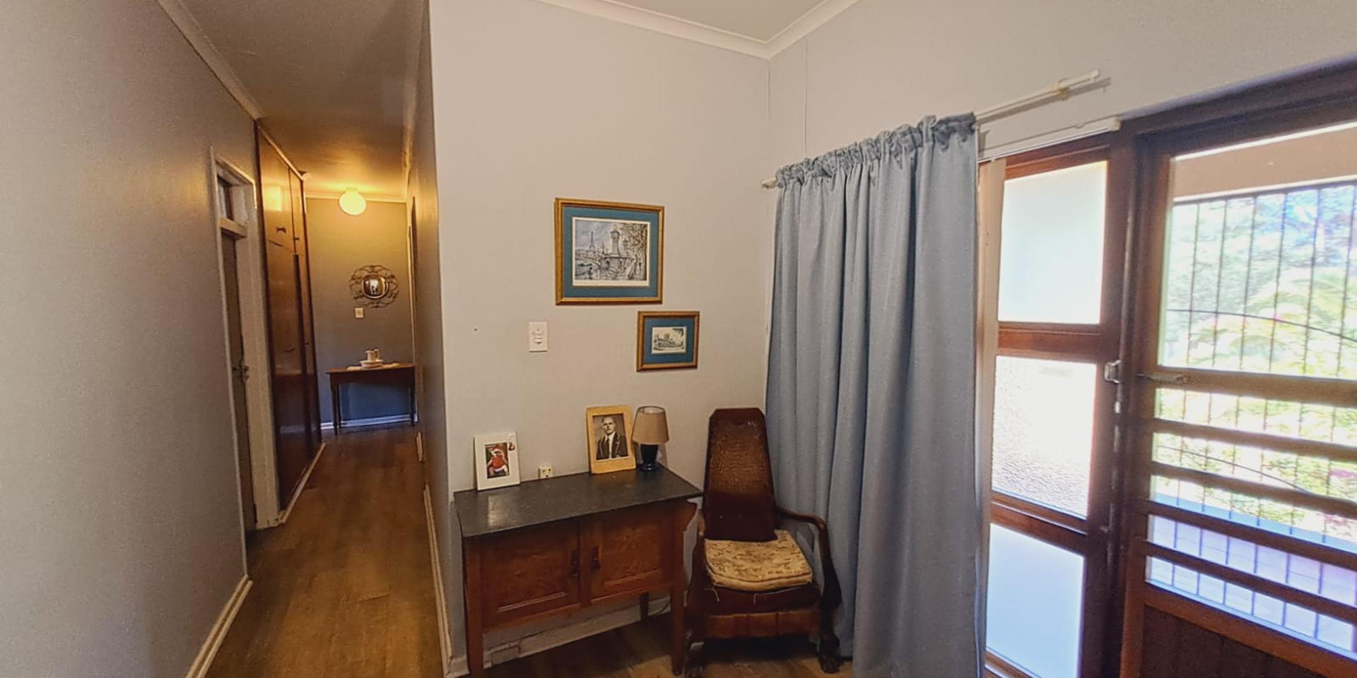 Image 3 of 6