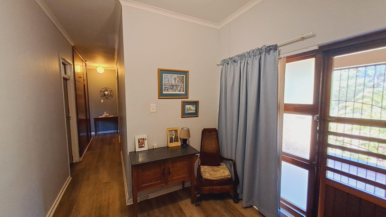 Image 3 of 6