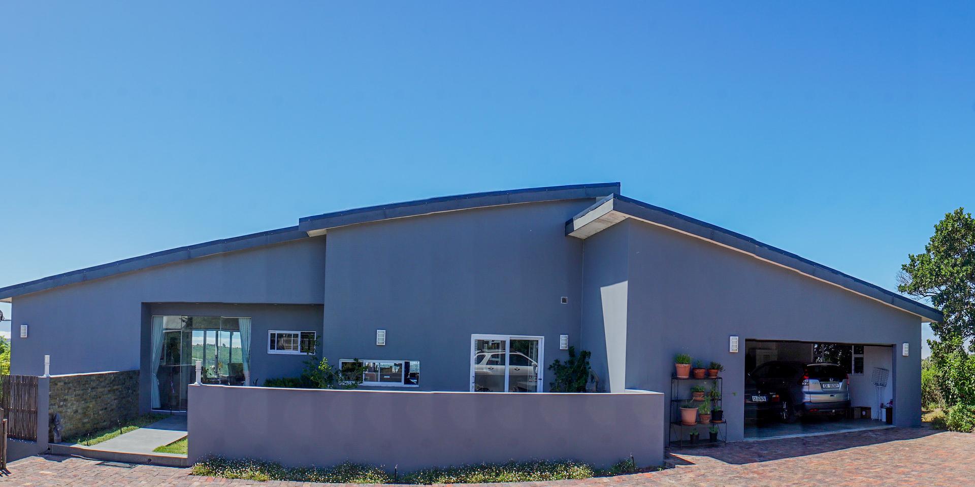 Image 2 of 6