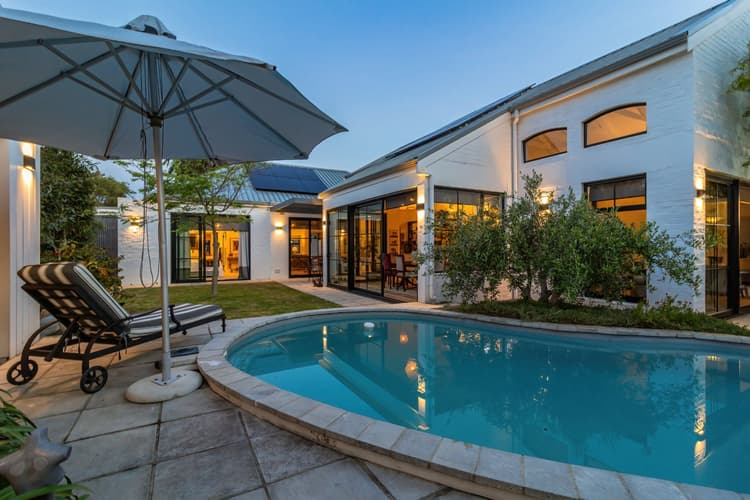 Main property image