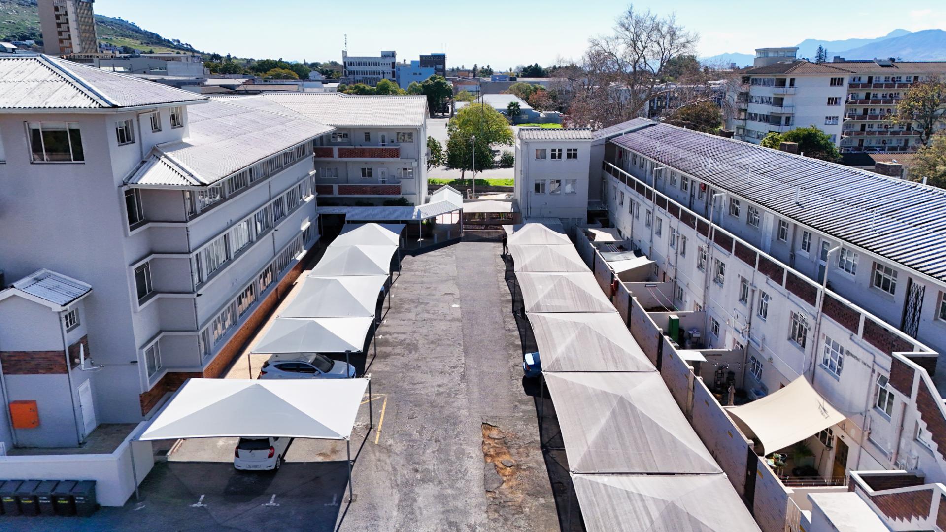 Image 3 of 6