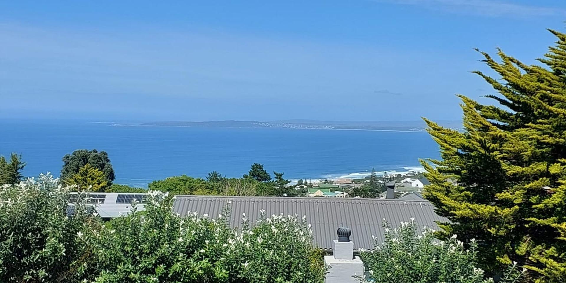 Image 4 of 6