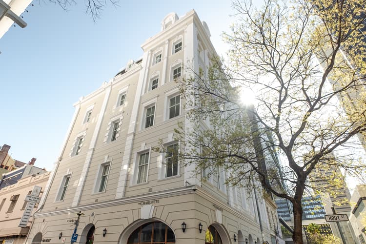 Main property image