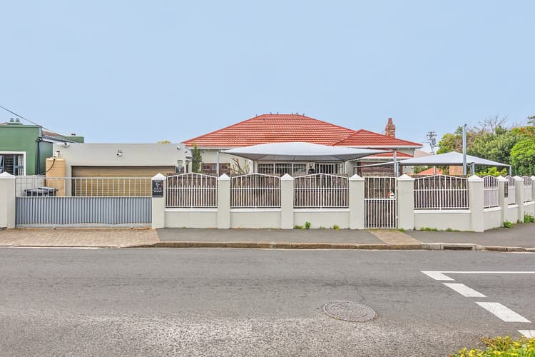 Main property image