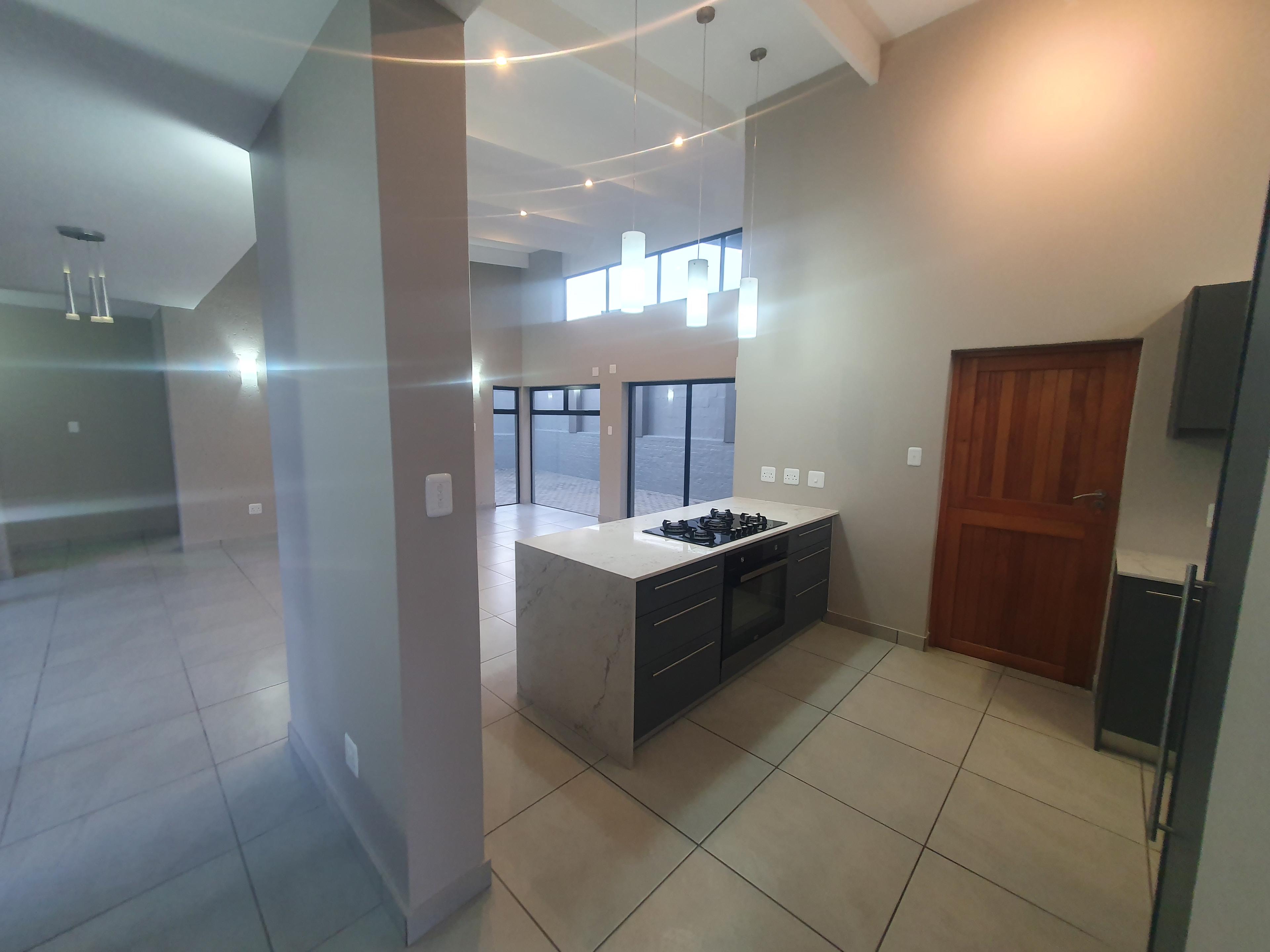 Image 5 of 6