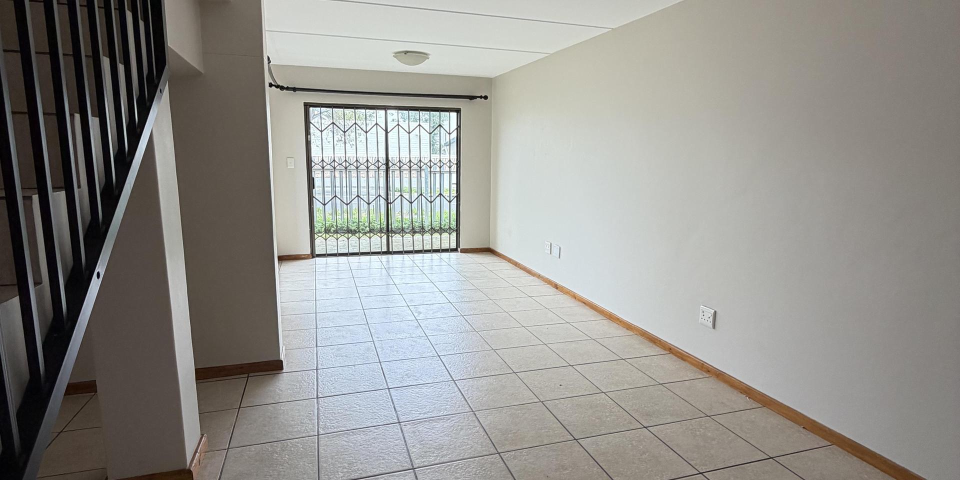 Image 4 of 6