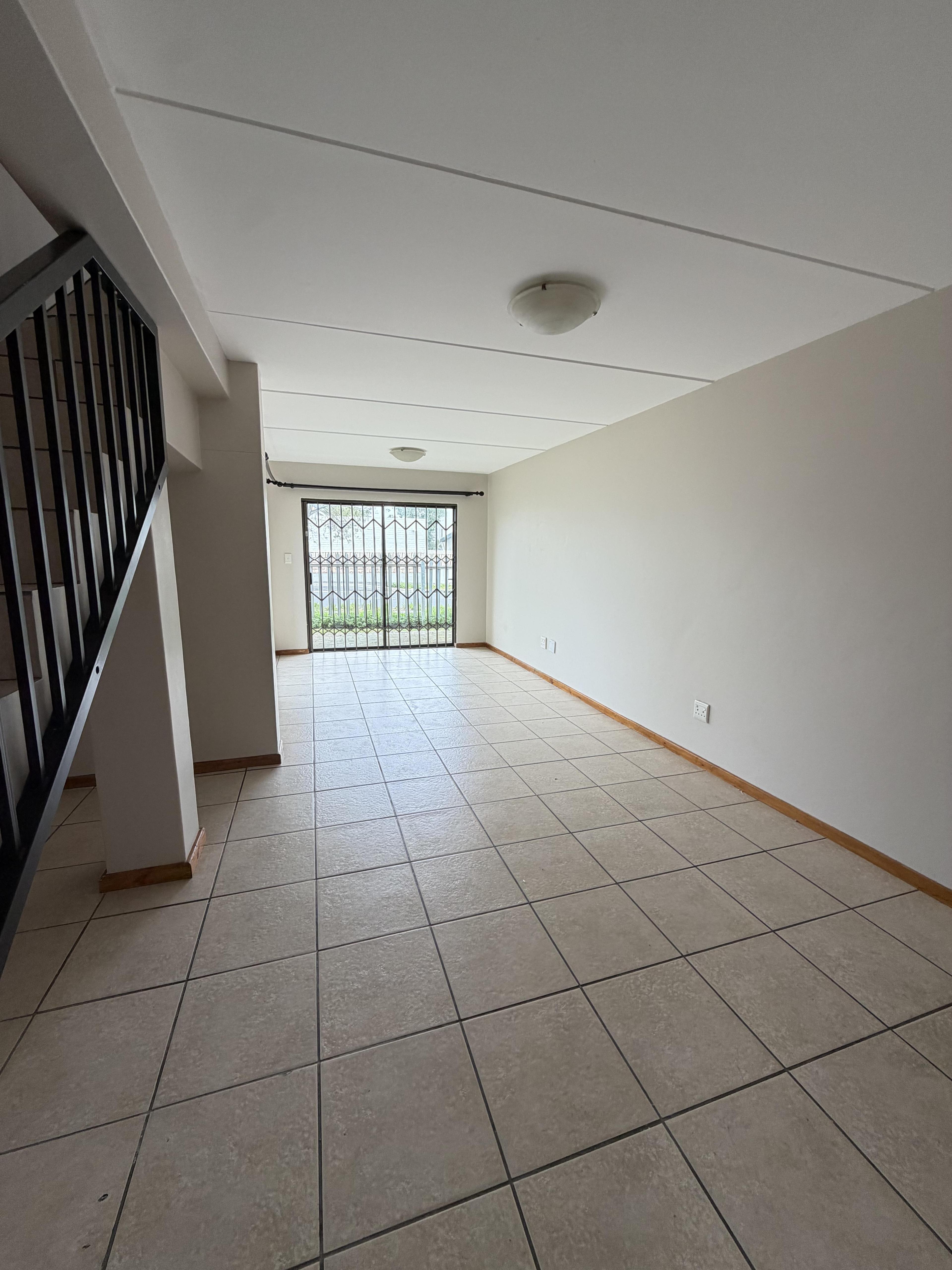 Image 4 of 6