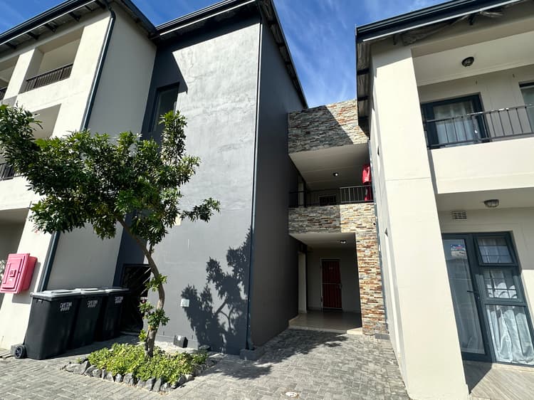 Main property image