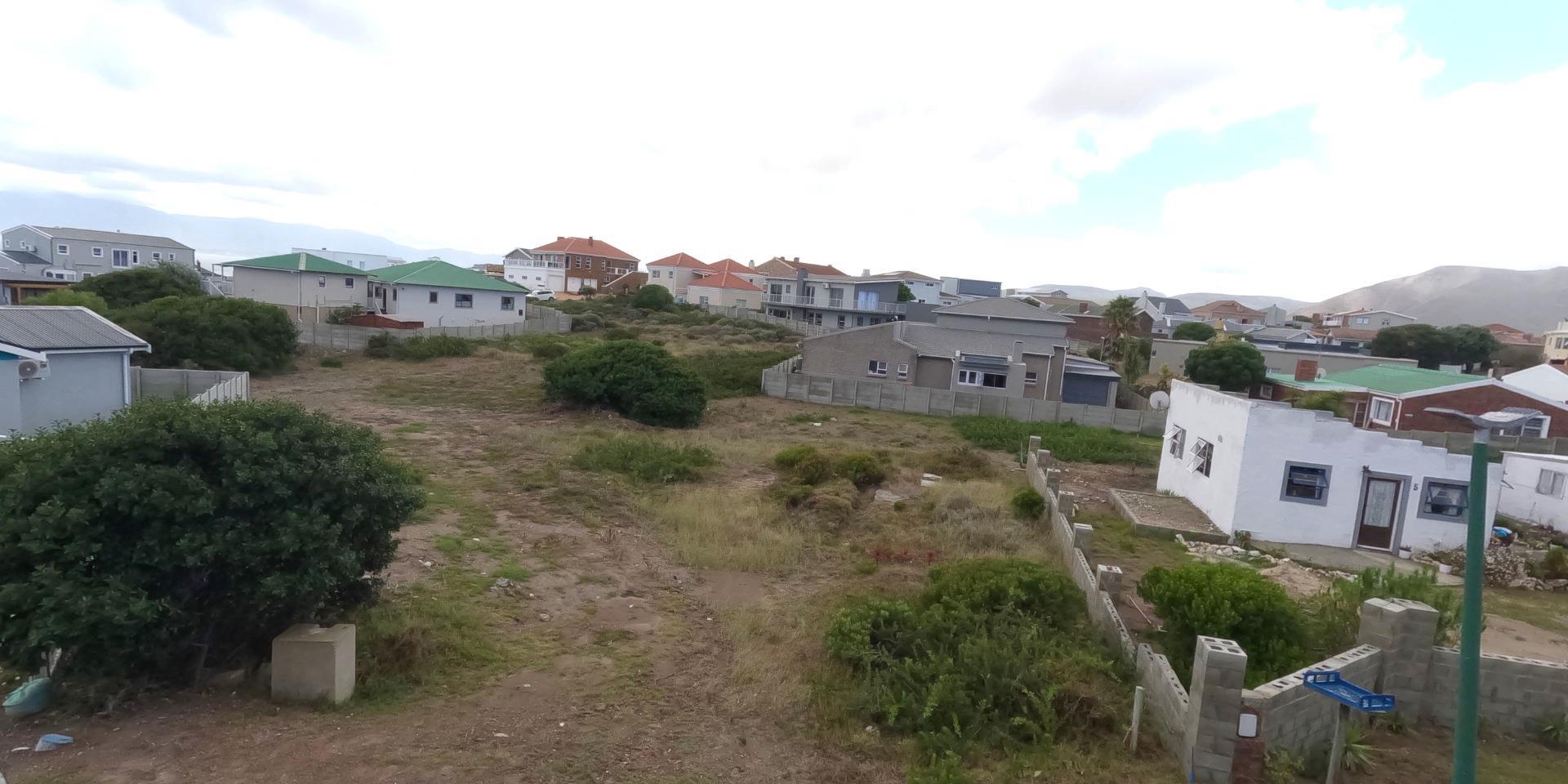 Image 2 of 6