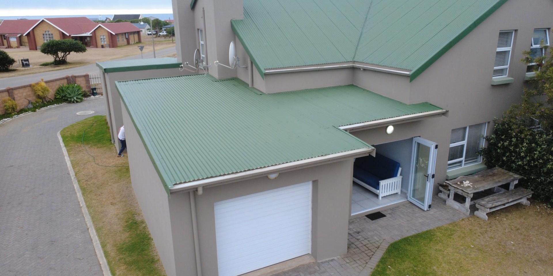 Image 4 of 6