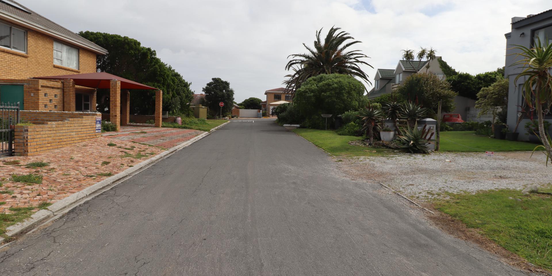 Image 5 of 6
