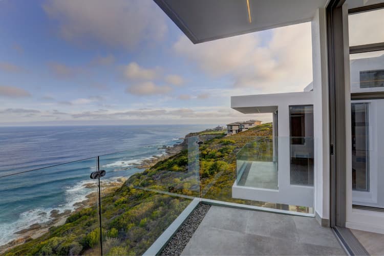 Main property image