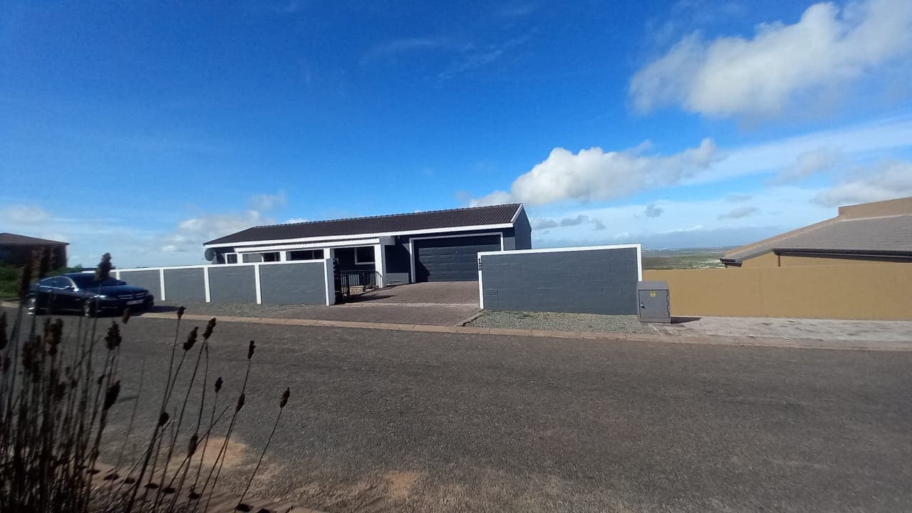 Image 4 of 6