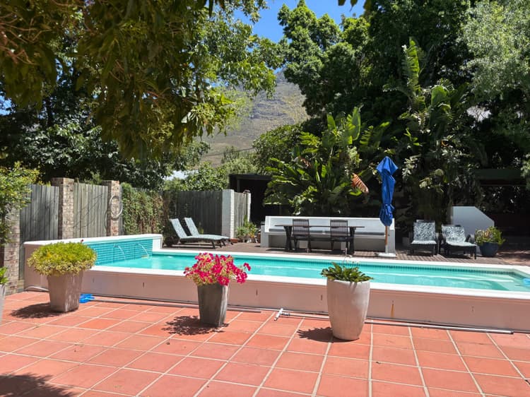 Main property image