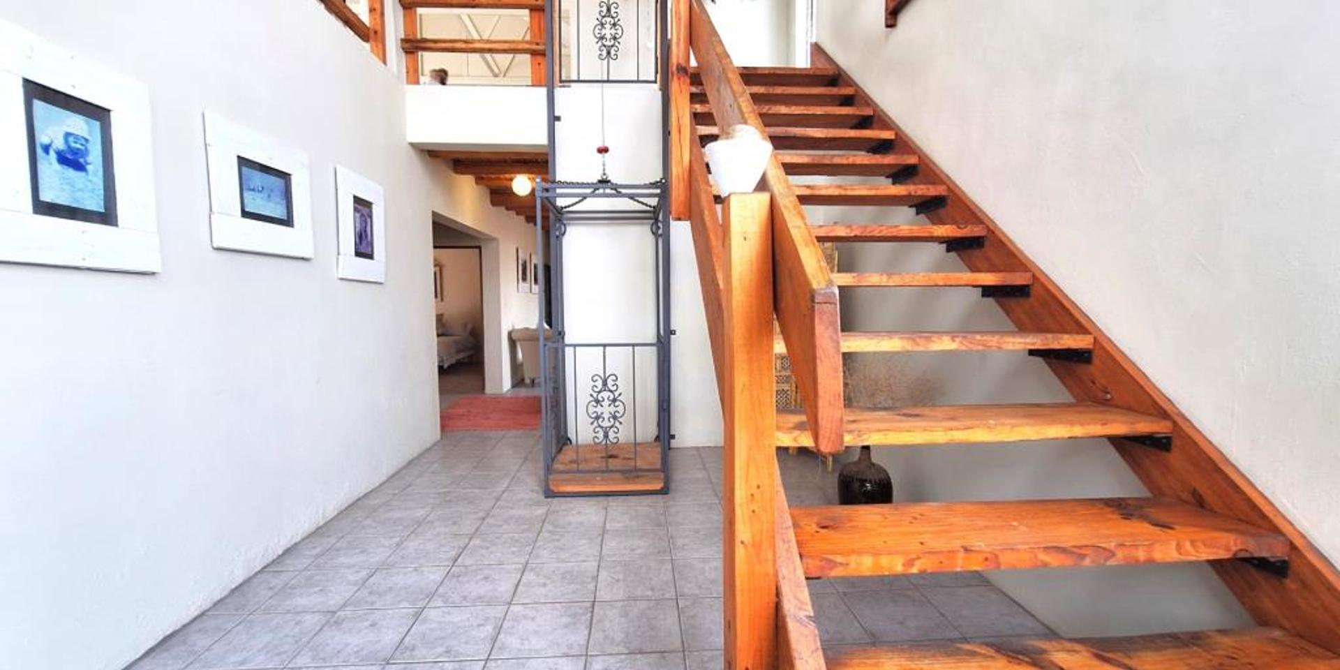 Image 4 of 6