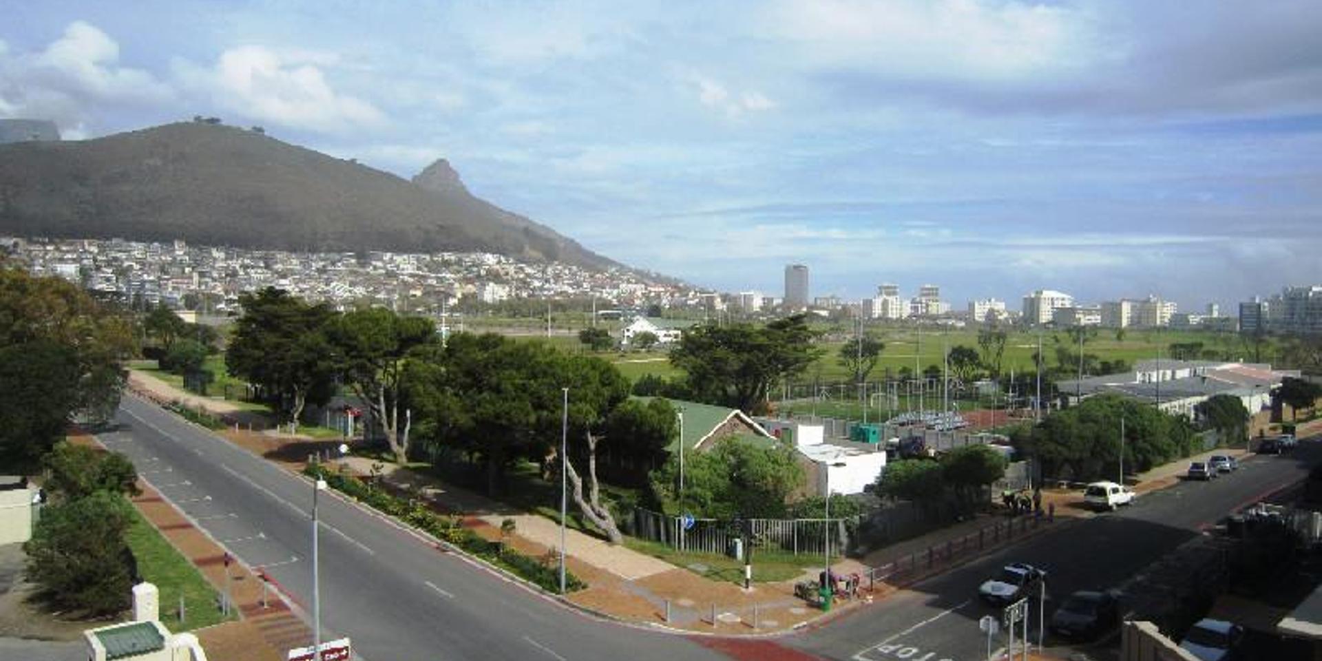 Image 4 of 6