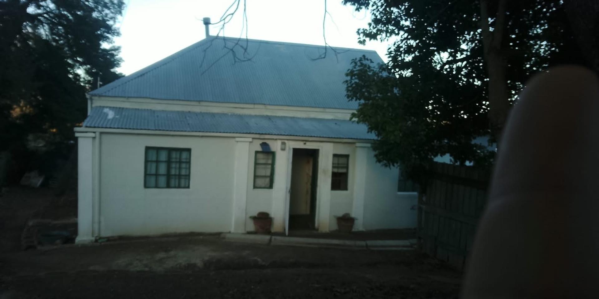 Image 3 of 6