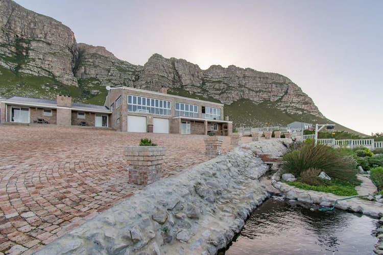 Main property image