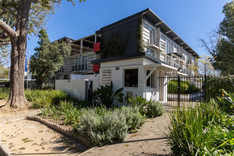 Main property image