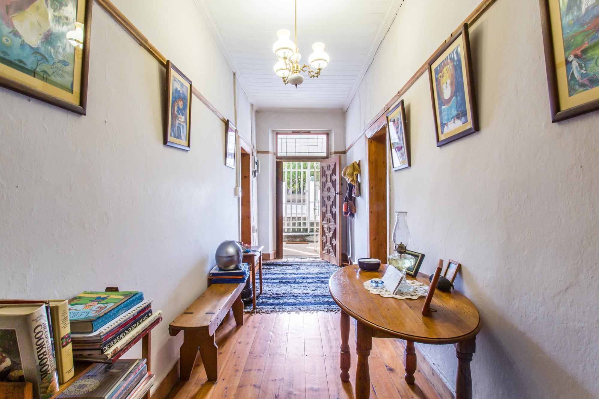 Image 4 of 6