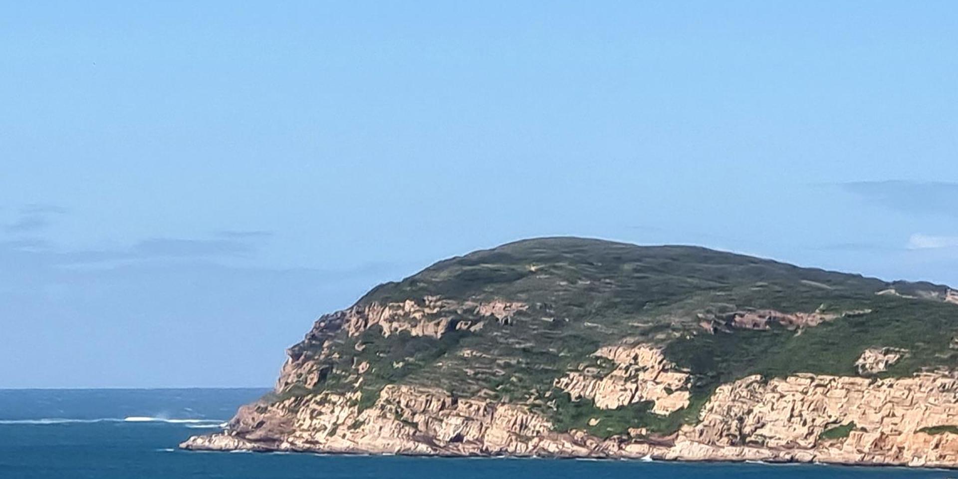 Image 4 of 6
