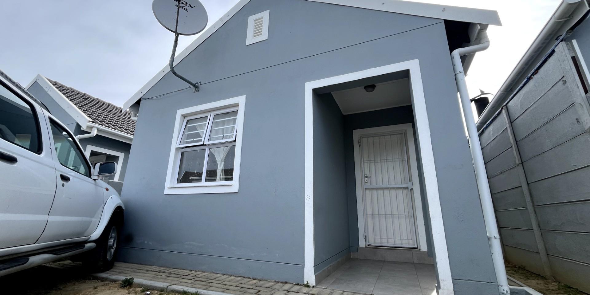 Image 2 of 6