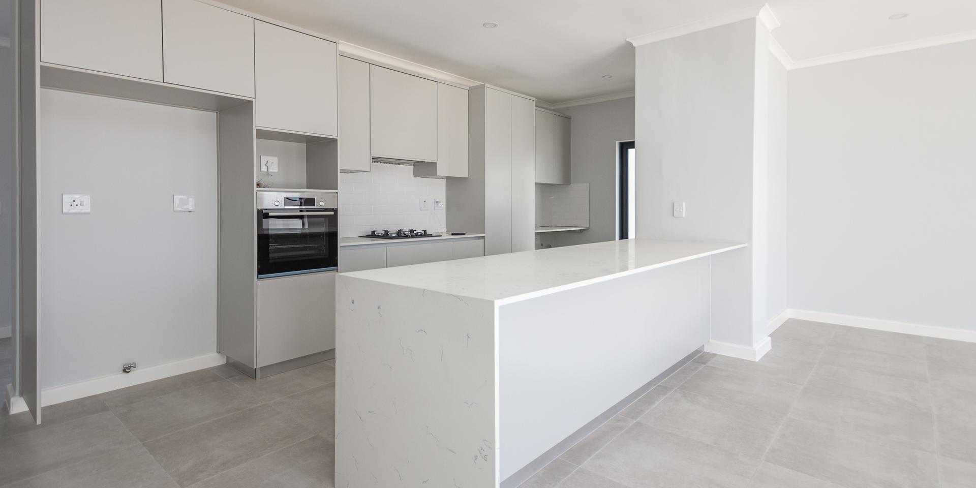 Image 2 of 6