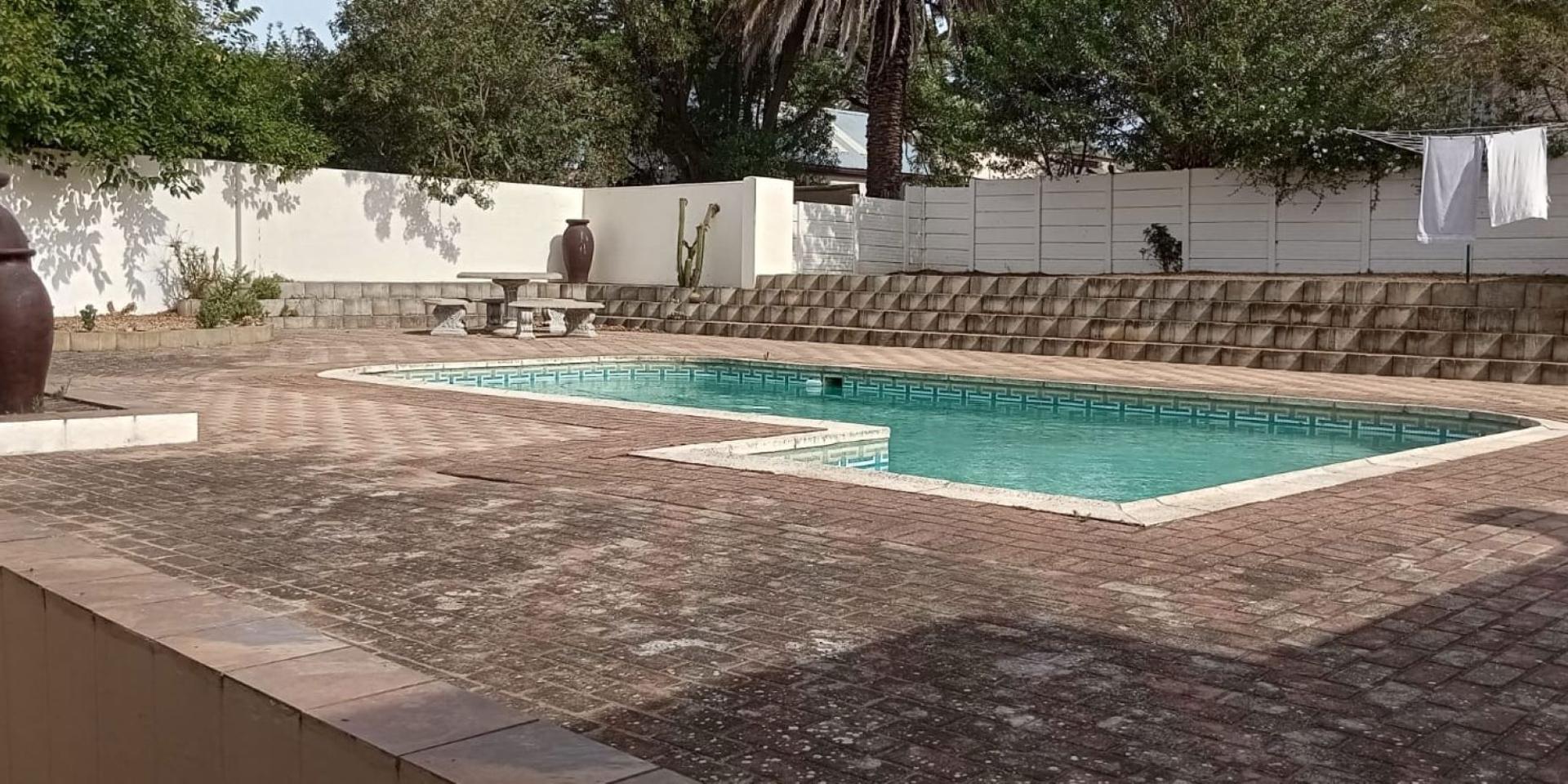 Image 5 of 6