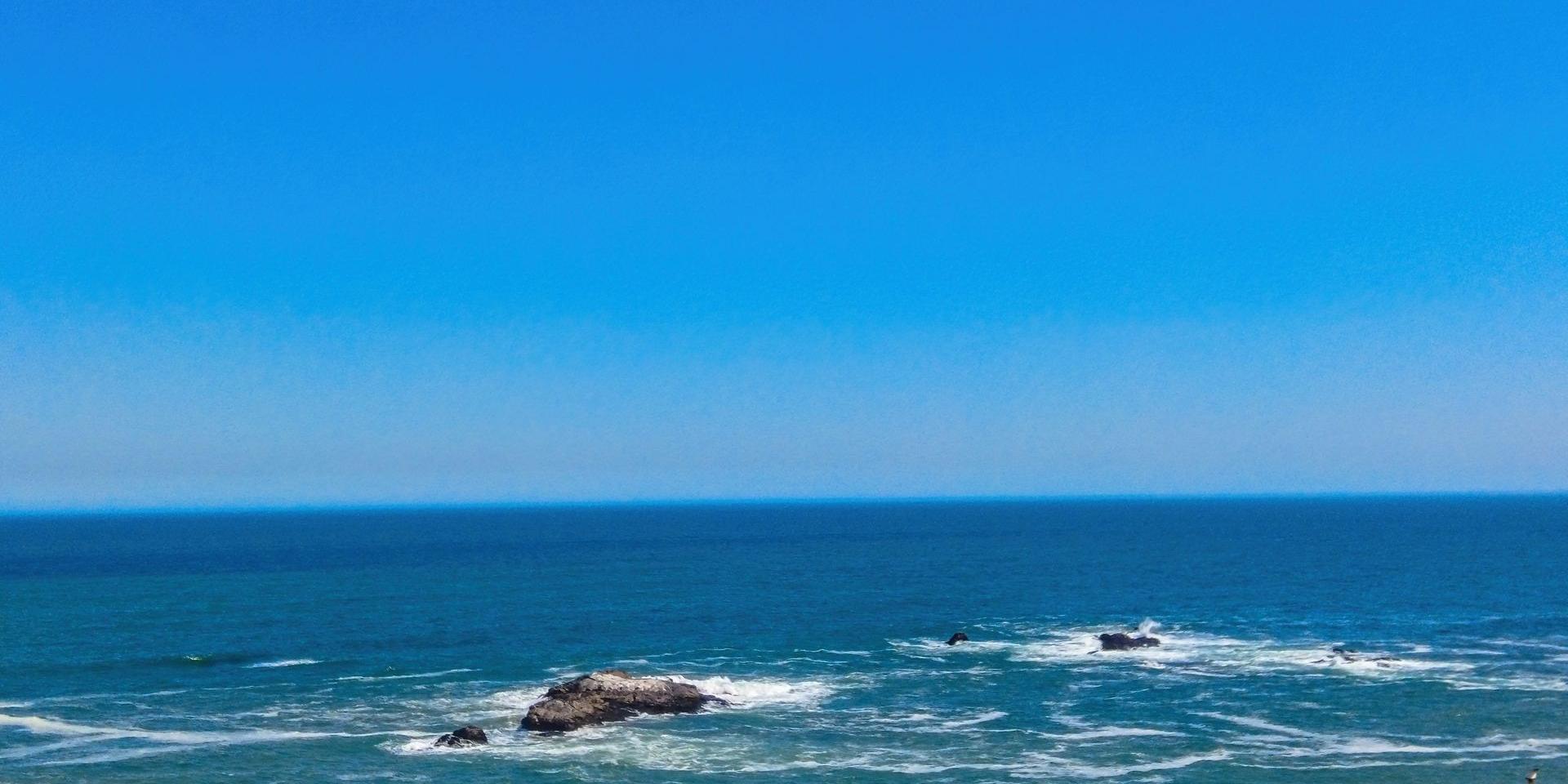 Image 2 of 6