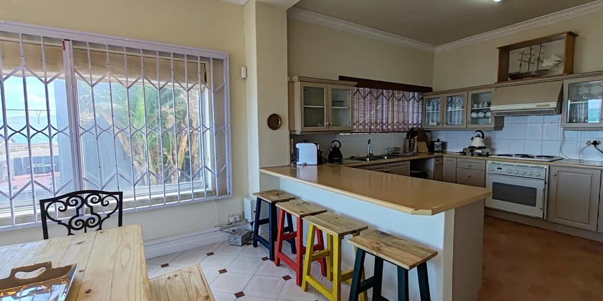 Image 5 of 6