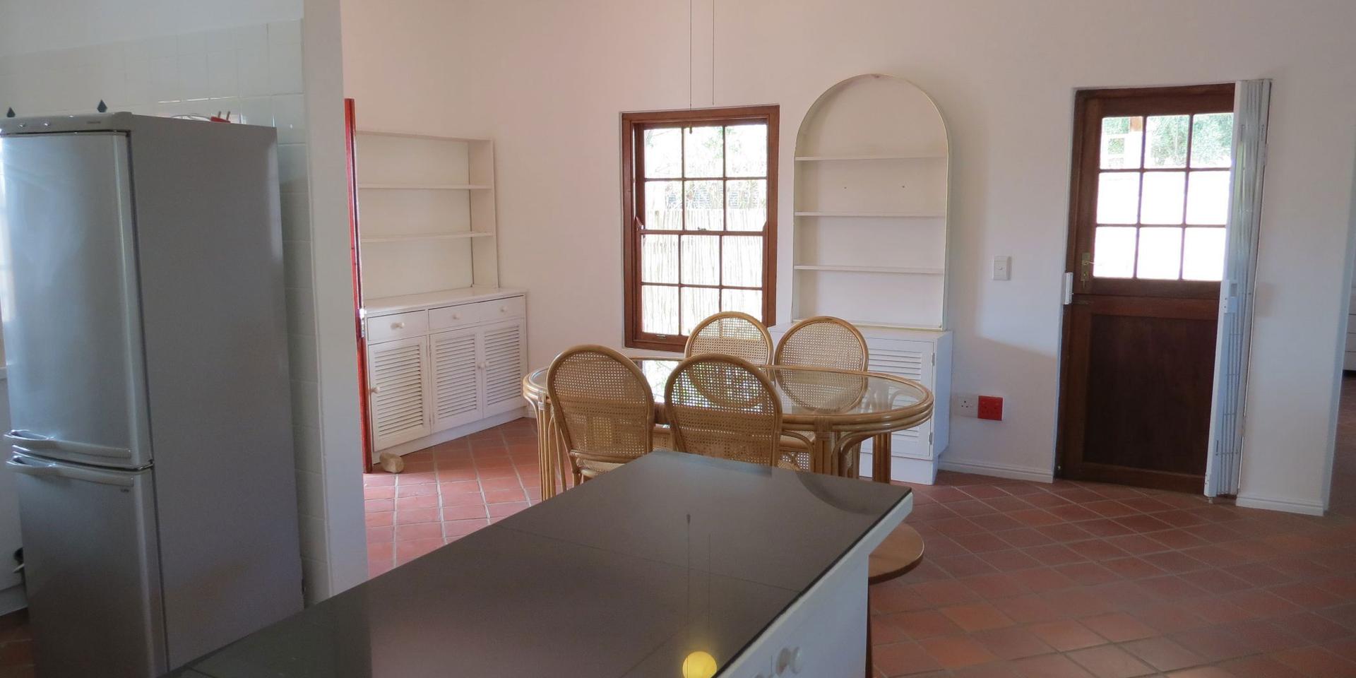 Image 4 of 6