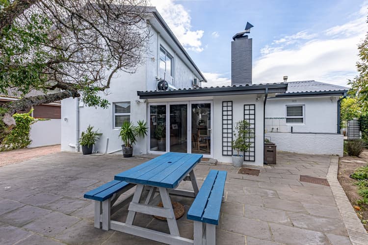 Main property image