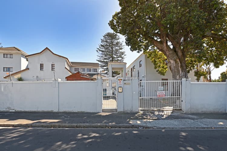 Main property image