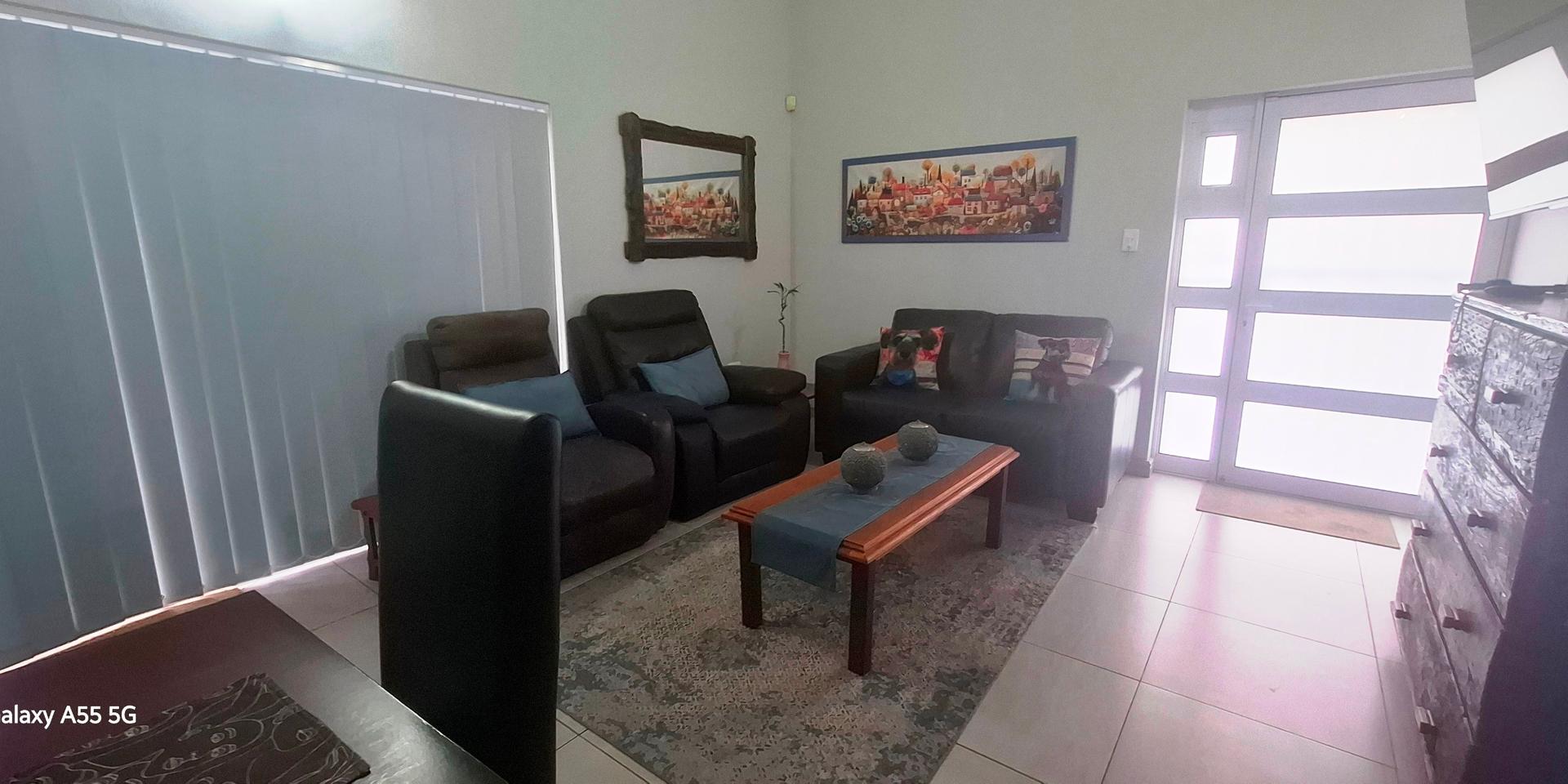 Image 4 of 6
