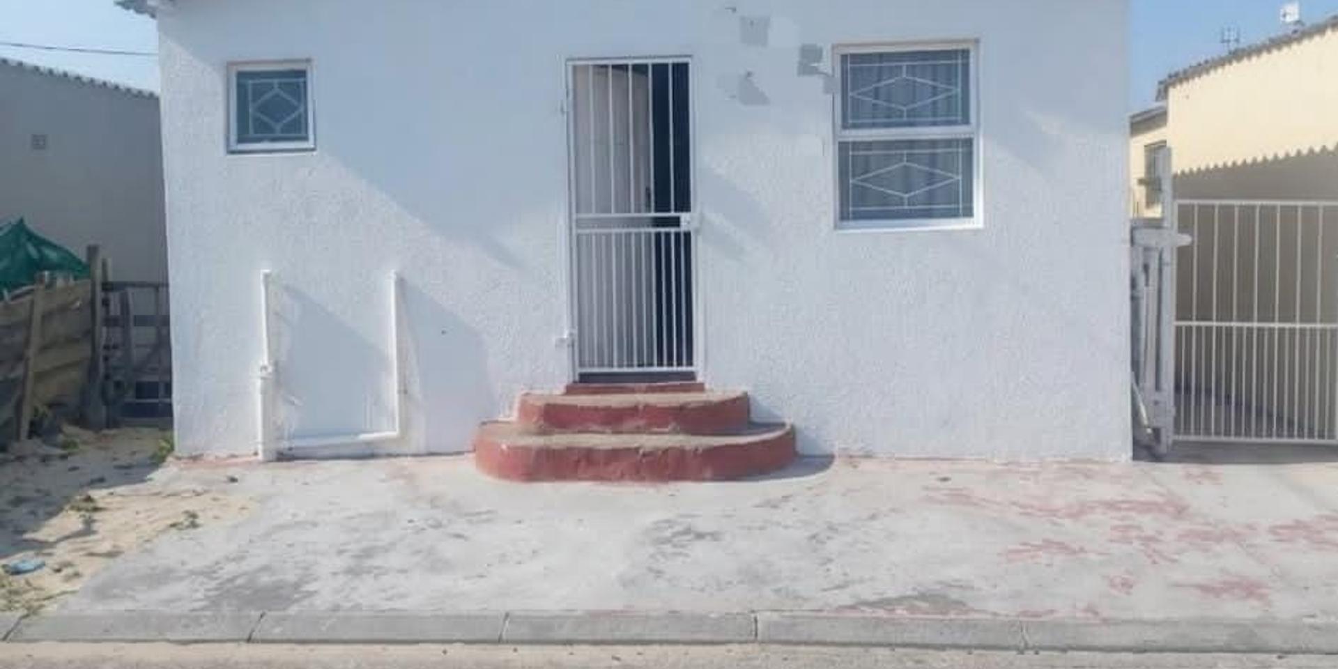 Image 1 of 6