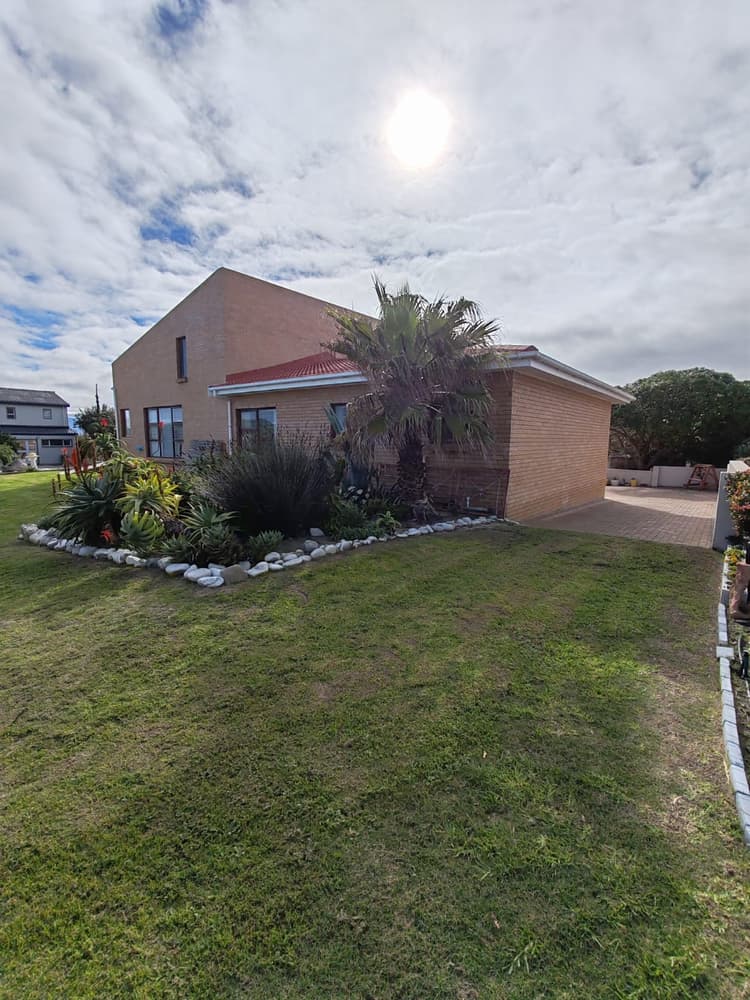 Main property image