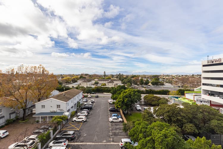 Main property image
