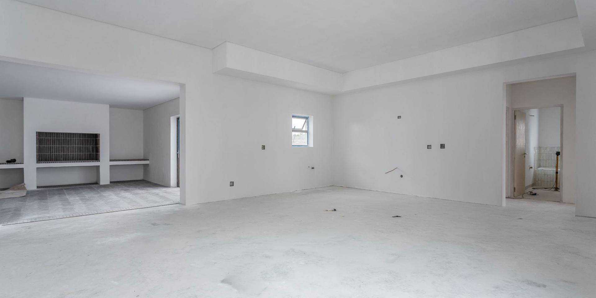 Image 4 of 6