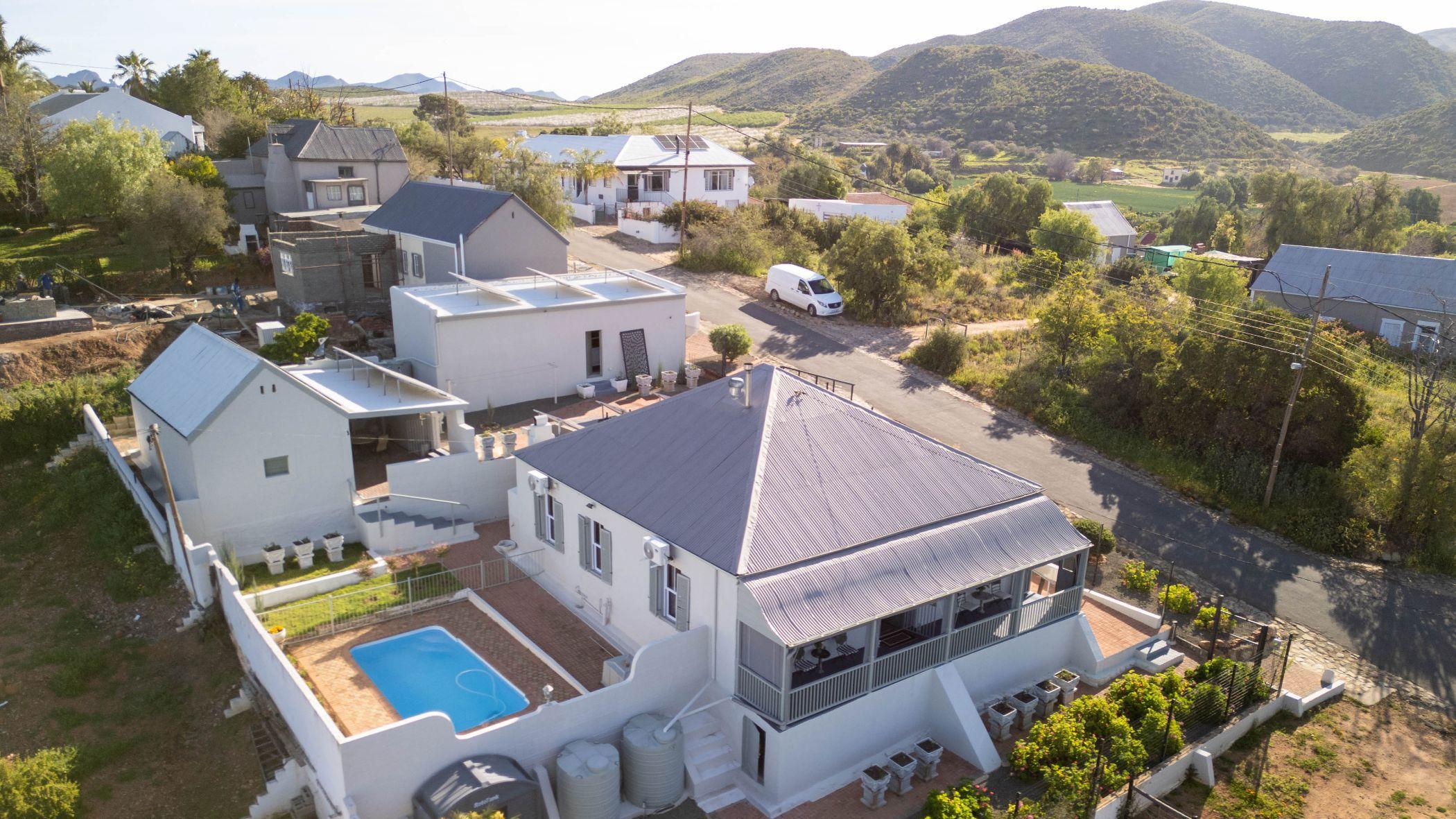 Image 2 of 6