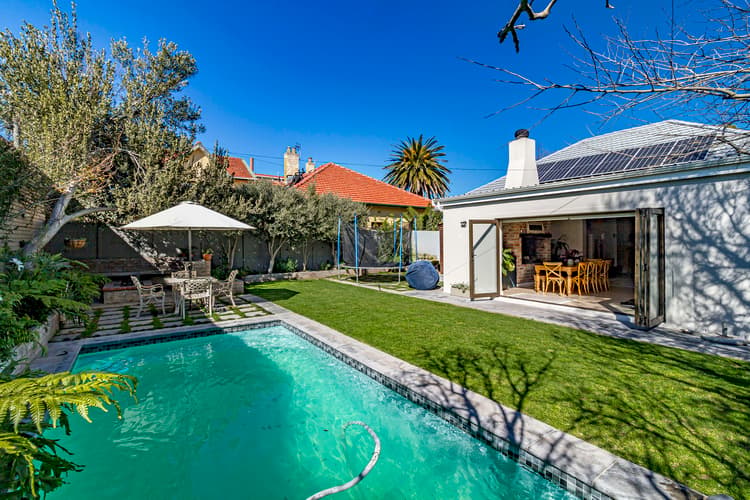 Main property image