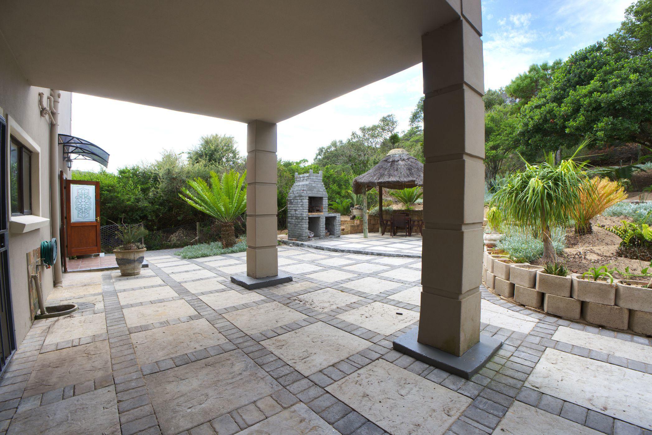 Image 4 of 6